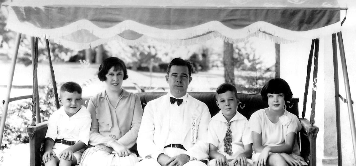 Huey Long with his children, Rose, Palmer and Russell.