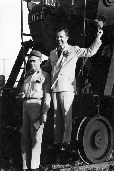 Sen. Huey Long greets a crowd in Nashville before the 1934 LSU-Vanderbilt football game.